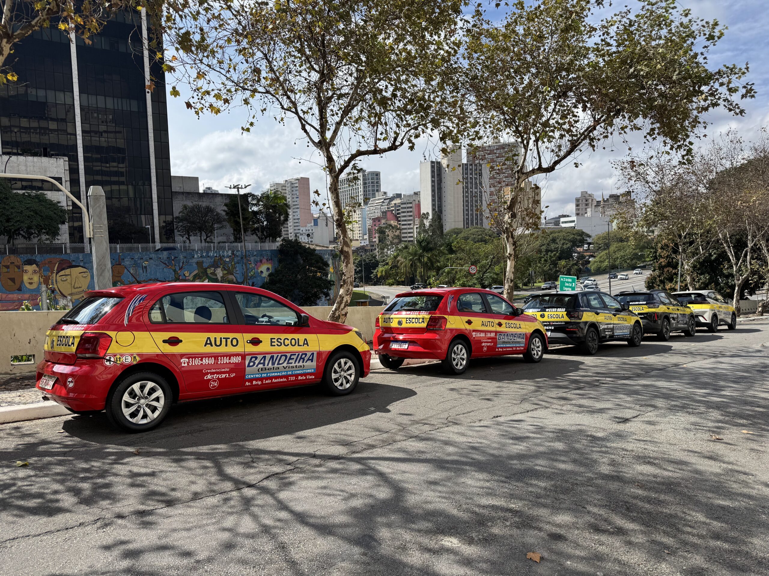 Frota Auto Escola Bandeira